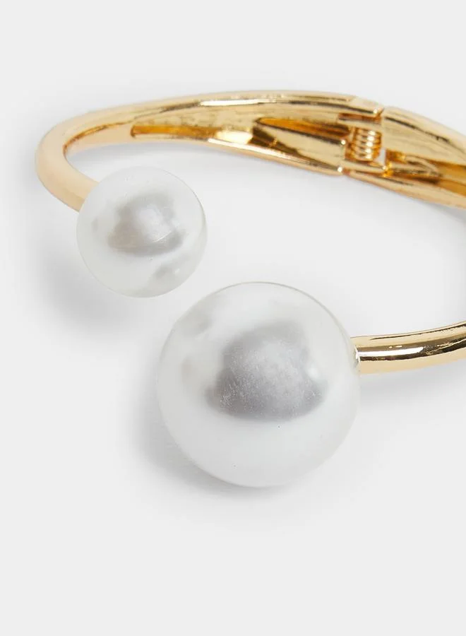 ستايلي سوار كاف بتفاصيل لؤلؤ صناعي